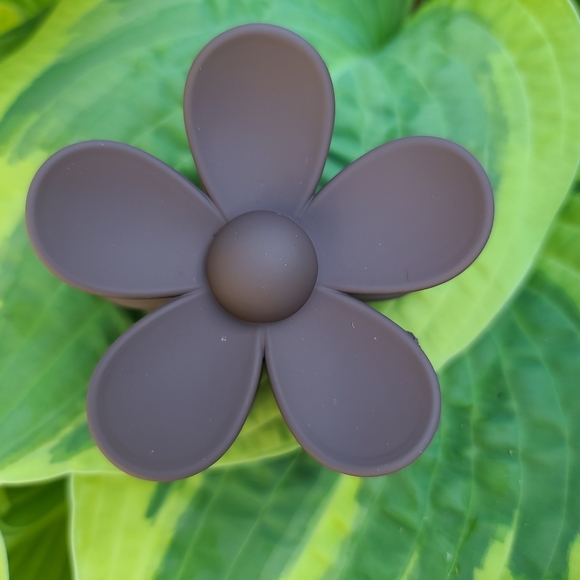 Flower Claw Clips | Set of 4 Hair Clips - Picture 11 of 15